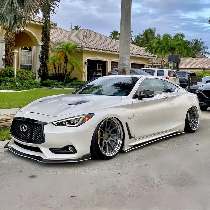 英菲尼迪q60二手(二手英菲尼迪q60s价格)