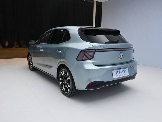 上汽名爵2022年新款价格(上汽名爵车价格及图片)