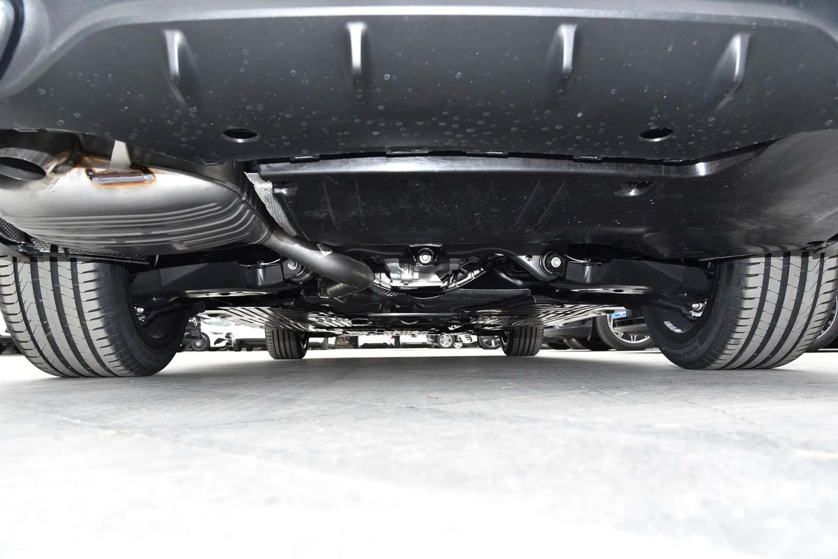 奥迪a5最小离地间隙,奥迪a5底盘高度和普通轿车比