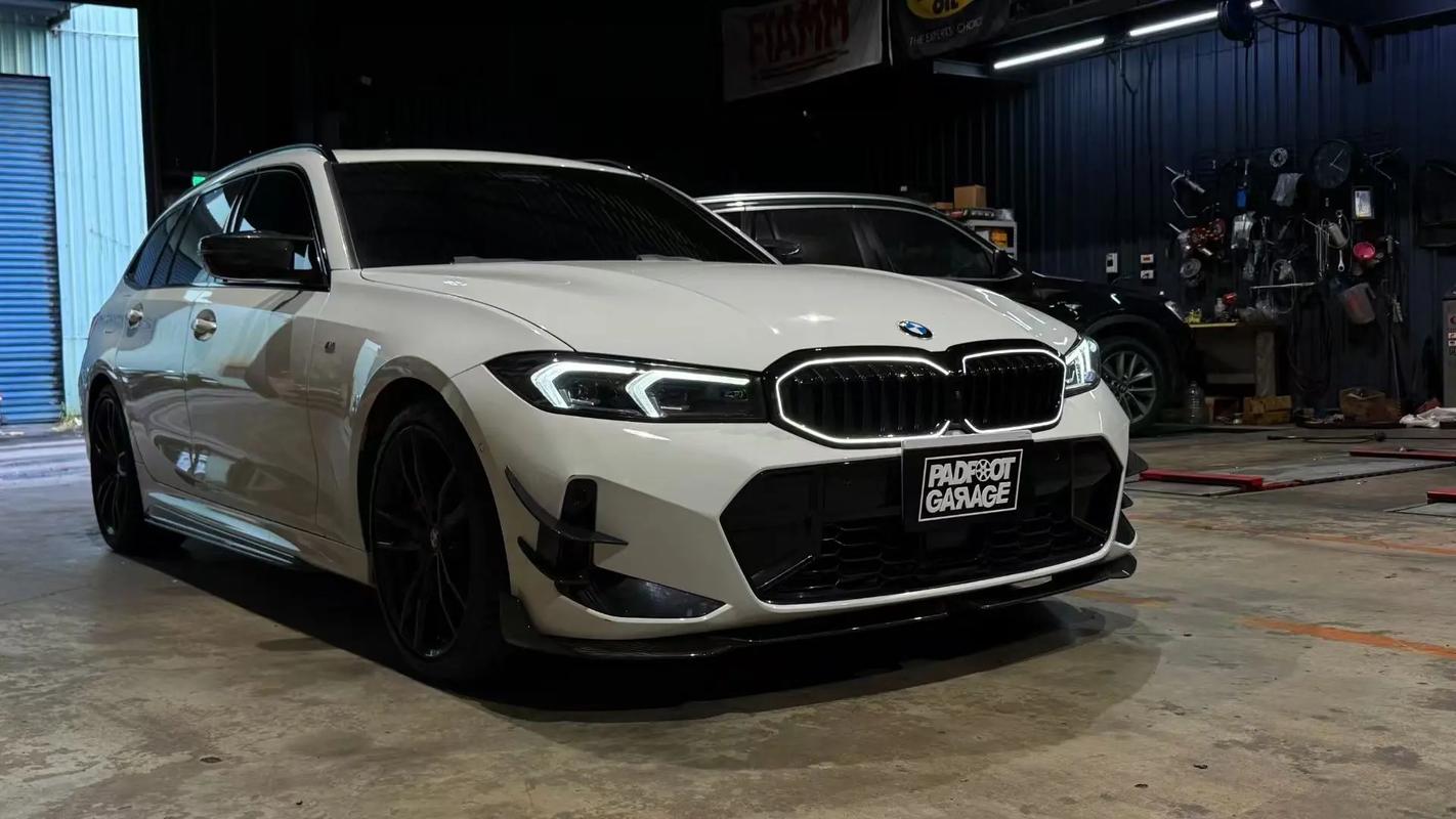 宝马3系黑色(宝马3系黑色多少钱)