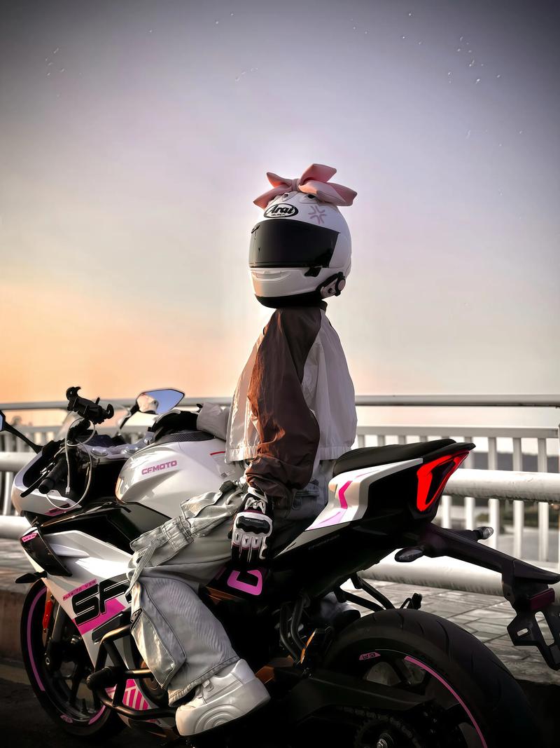 女士最新款摩托车图片 女士最新款摩托车图片欣赏