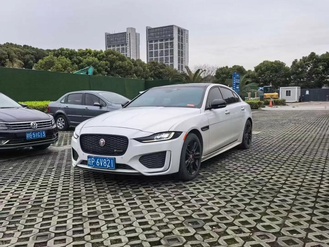 捷豹xel曜黑运动版 捷豹xel 全新运动轿车