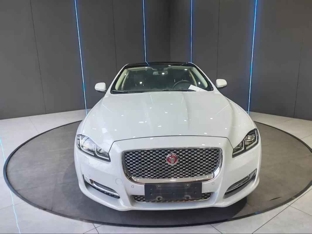 捷豹xjf(捷豹xjl30多少钱)