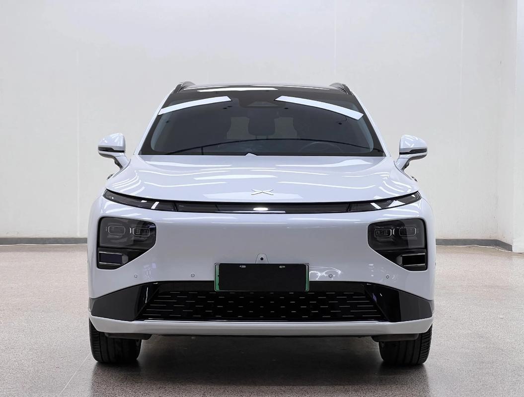 【小鹏suv电动汽车价格及图片,小鹏电动汽车最新款车】