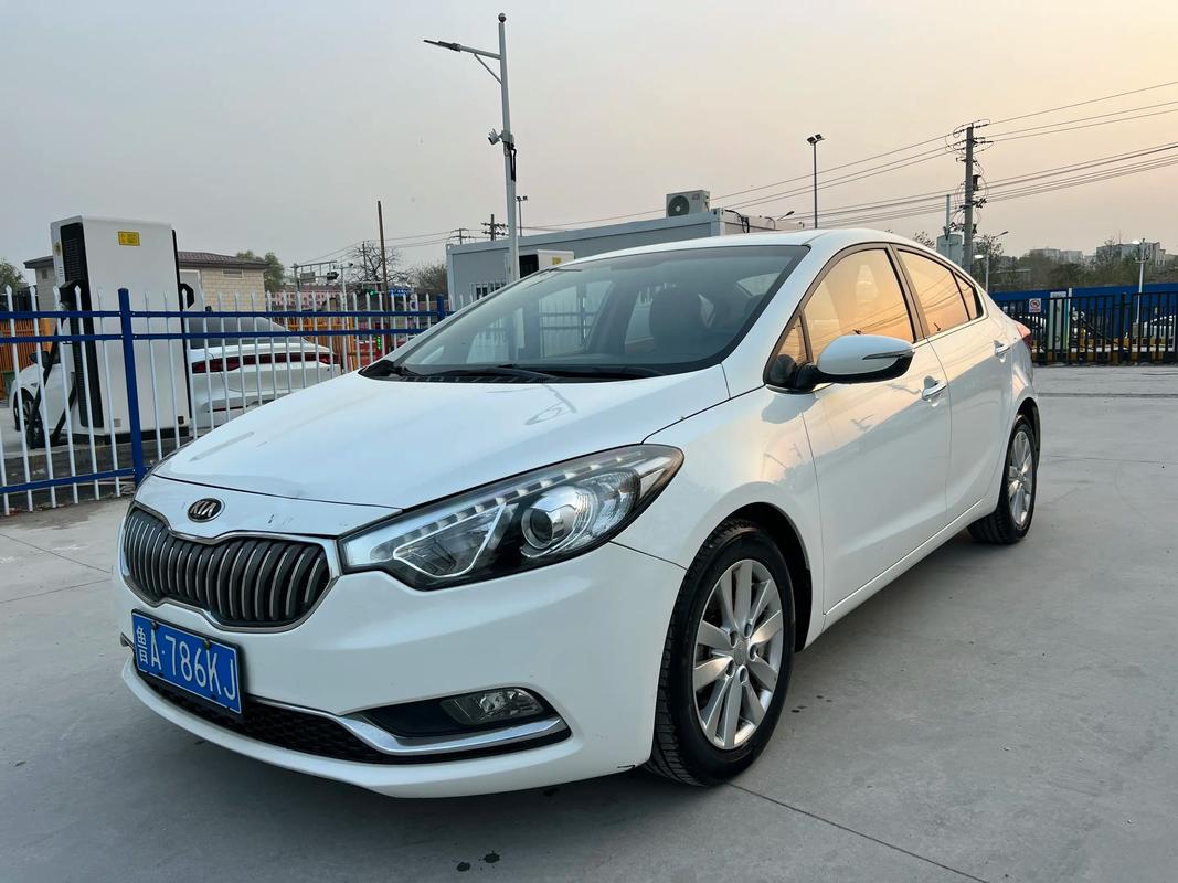 二手轿车5万左右车推荐,二手轿车5万左右车推荐哪款