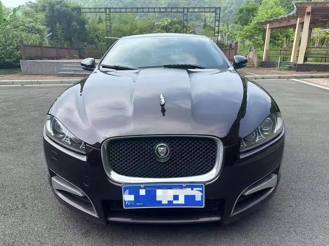 捷豹xf13款与14款区别(13款捷豹xf值得入手吗？l)