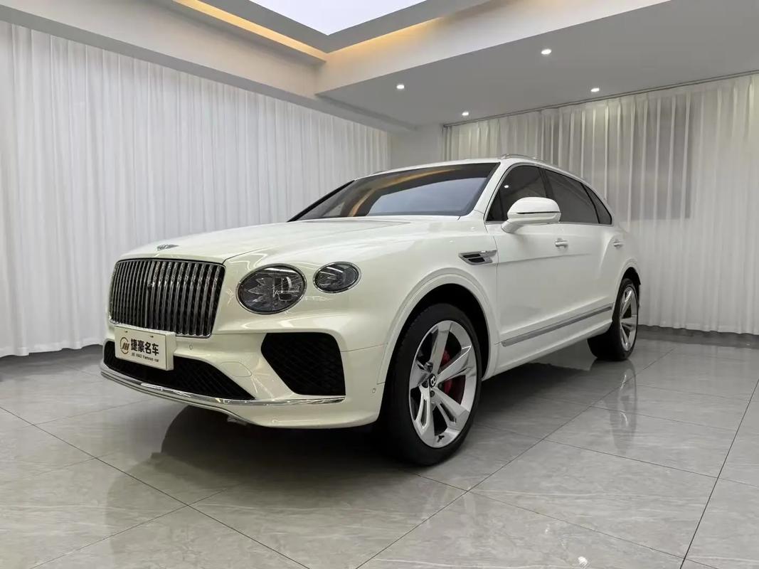 宾利添越2023款价格及图片,宾利添越2023款价格及图片大全